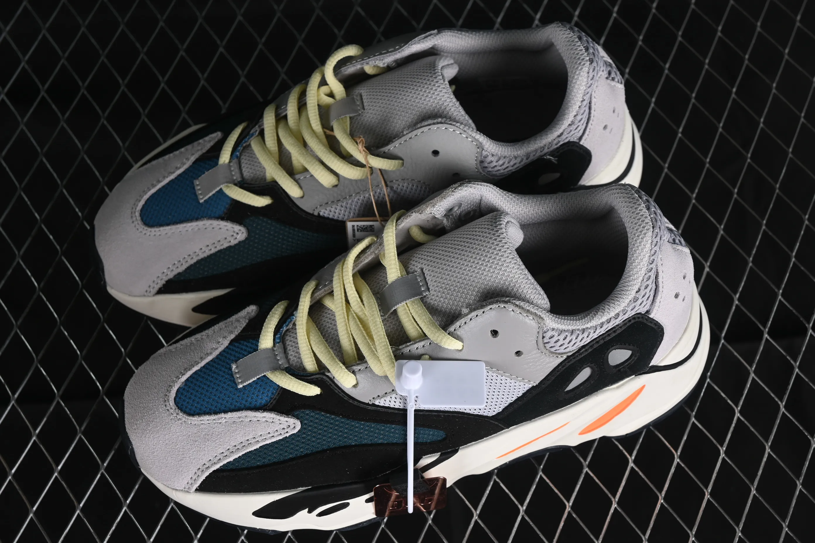 All Categories Ad Yeezy Coconut Series G Version Ad Calabasas Yeezy Boost 700 Runner B75571 Kanye Coconut 700 3M Reflective Running Shoes
